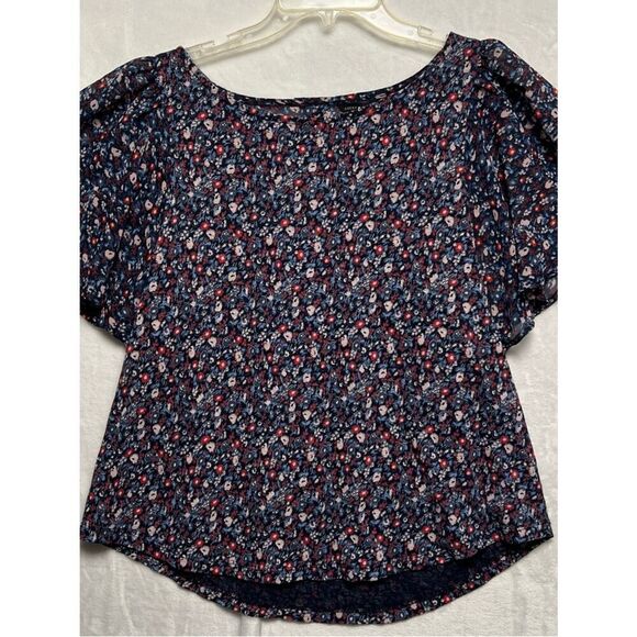 Lucky Brand Tops - Lucky Brand Blouse Womens Size M Navy Blue Pink Floral Flutter Sleeve Boho